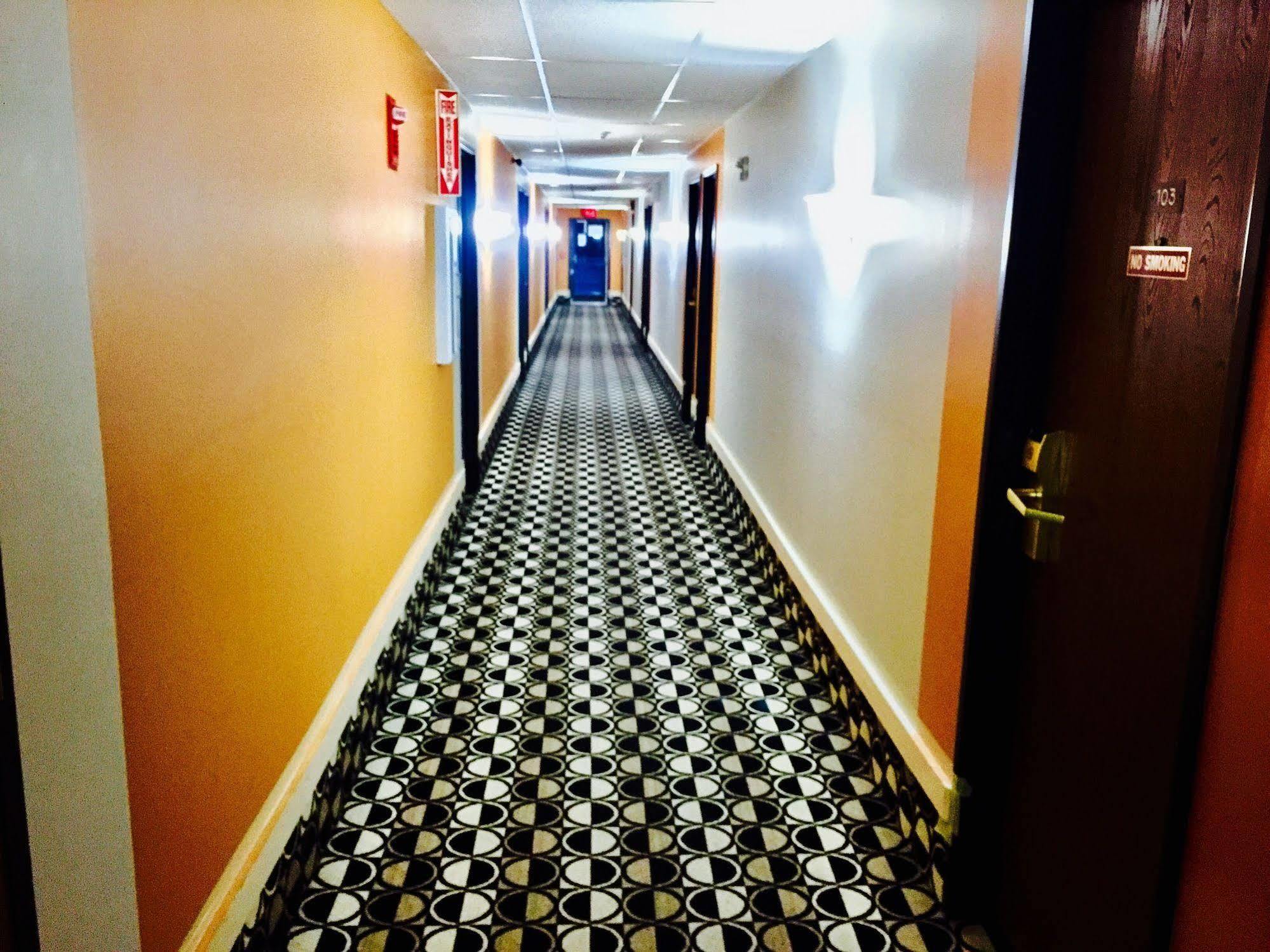 Lyons Inn Ngoại thất bức ảnh